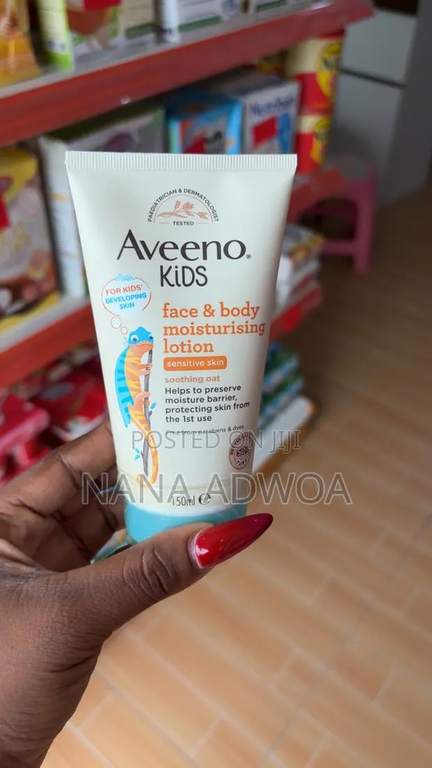 Aveeno Face and Body Lotion · Photo 1