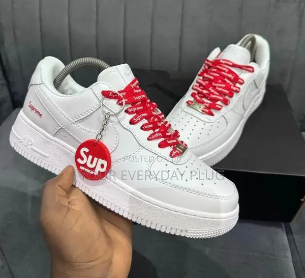 Air Force 1 X Supreme · Photo 1
