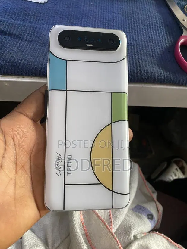 New Tecno Camon Slim 256 GB White · Photo 1