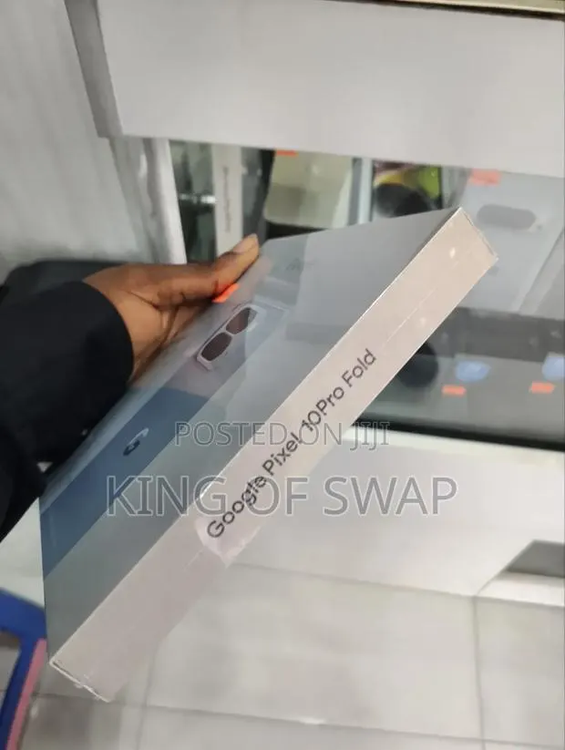 New Google Pixel 10 Pro Fold 256 GB Gray · Photo 1