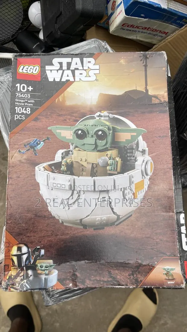 LEGO Star Wars Grogu With Hover Pram Set Contains 1048 Pieces · Photo 1