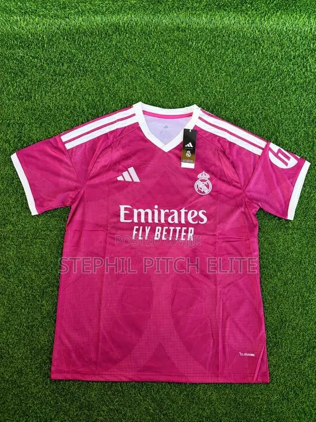 Pink Real Madrid 2026/27 Third Jersey · Photo 1