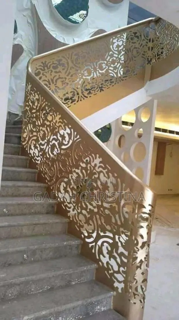 Staircase Balustrade · Photo 1