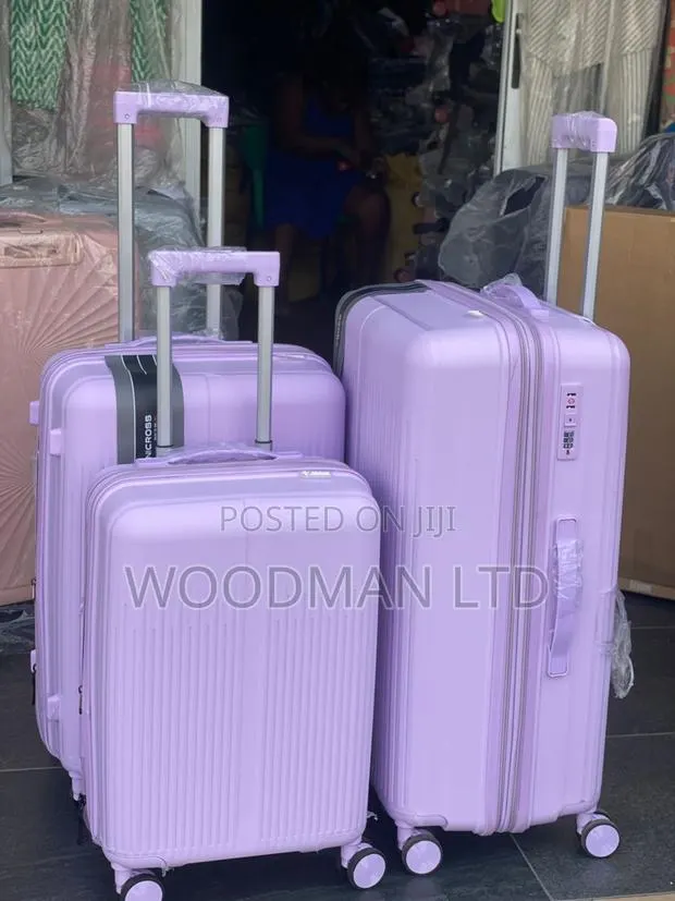 Expandable Anticrack 3set Travel Suitcase · Photo 1