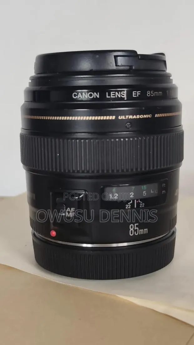 Canon Ef Lens 85mm 1:1.8 · Photo 1
