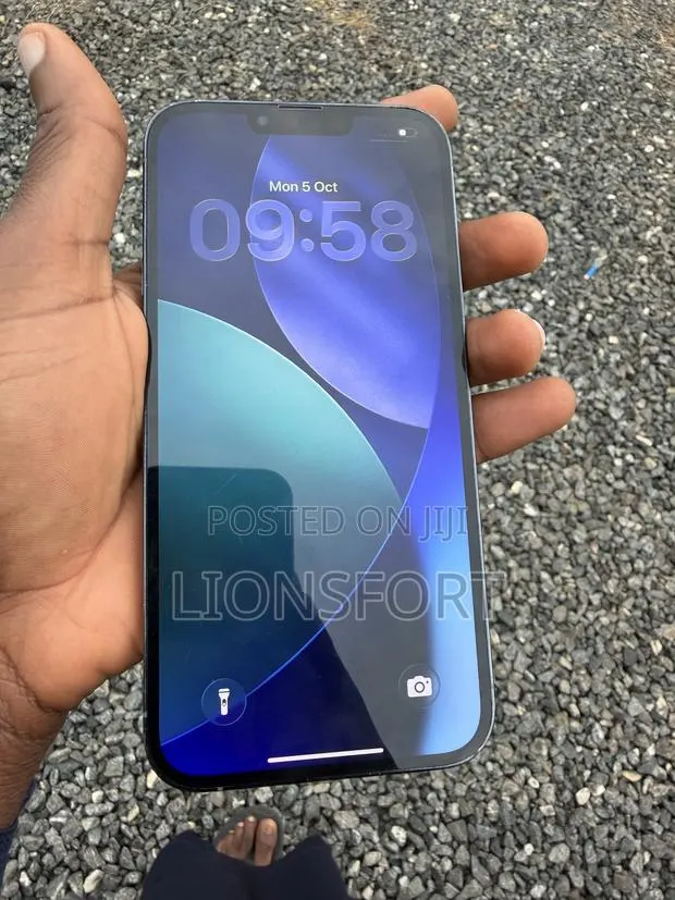 Apple iPhone 13 Pro Max 256 GB Blue · Photo 1