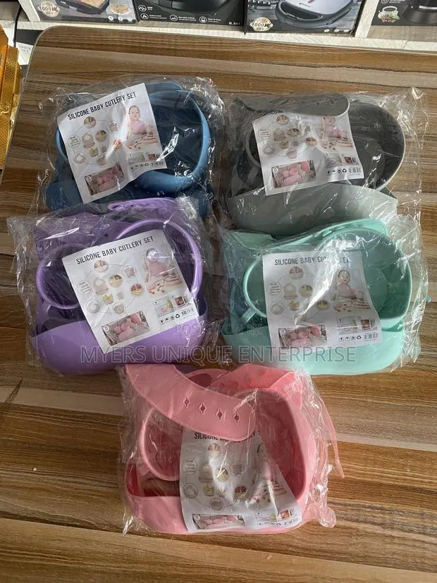 Weaning Baby Silicone Set With Plate,Bib,Cup,Spoon,Fork and Straw · Photo 1