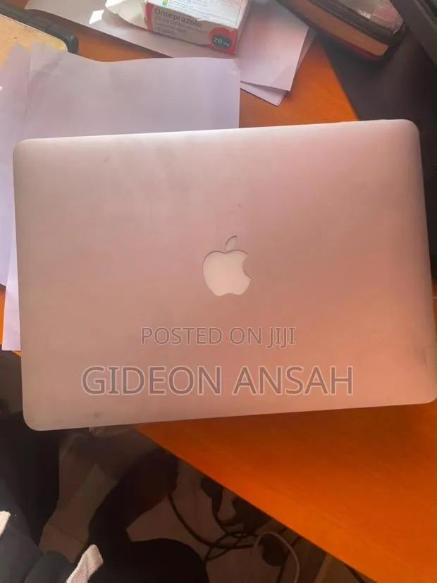 Laptop Apple MacBook Air 8GB Intel Core i7 SSD 256GB · Photo 1
