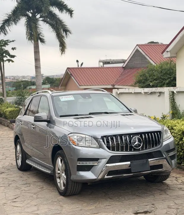 Mercedes-Benz M Class ML350 4MATIC 4dr SUV AWD (3.5L 6cyl 7A) 2015 · Photo 1