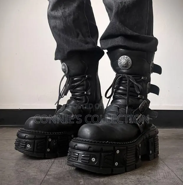 Black Leather Punk Rock Platform Shoe · Photo 1