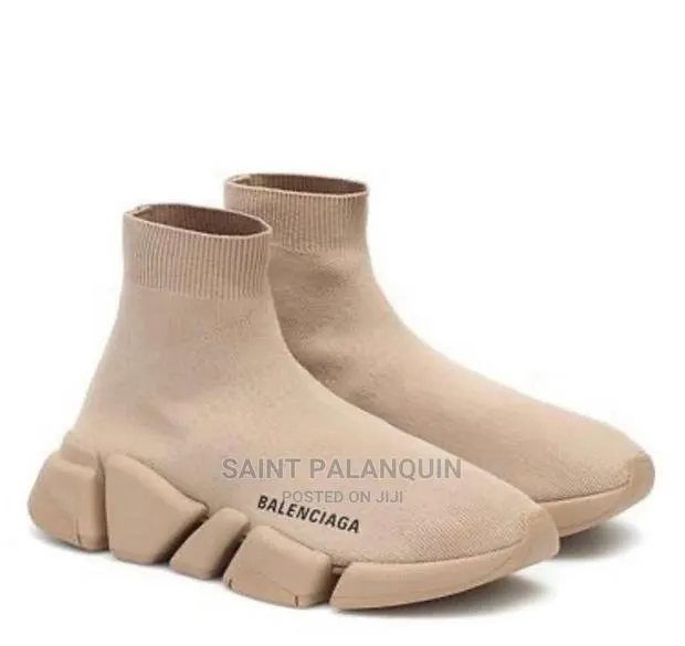 Brown Balenciaga · Photo 1