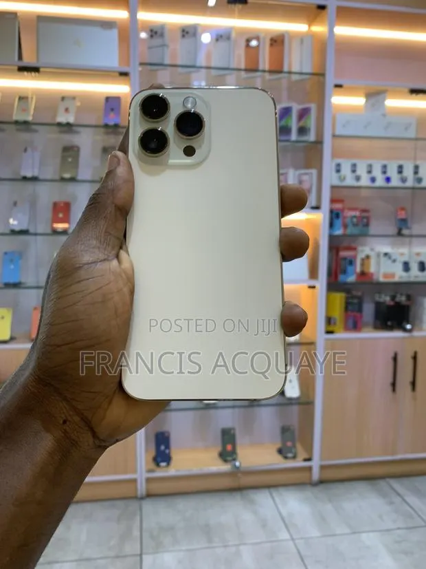 New Apple iPhone 14 Pro Max 256 GB Gold · Photo 1