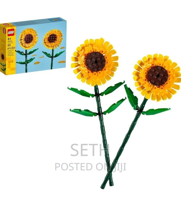 LEGO Sunflowers Building Kit, Artificial Flowers · Photo 1