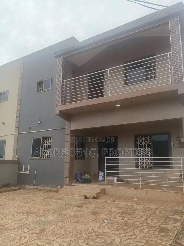 3bdrm Duplex in Executive, Ghana Flag for rent · Photo 1