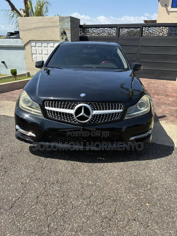 Mercedes-Benz C250 2014 Black · Photo 1