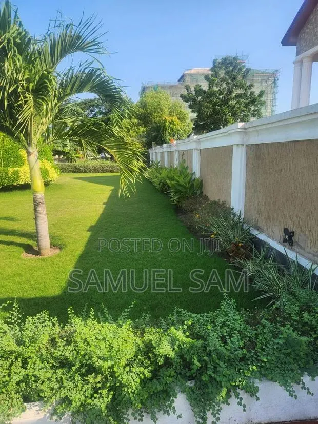 8bdrm House in Tema, Community 25 for rent · Photo 1