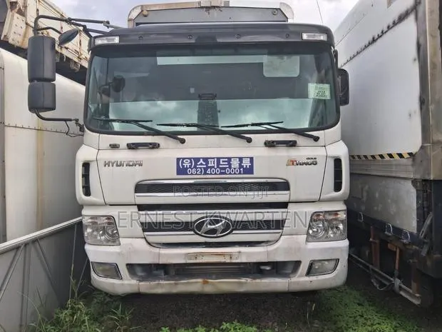 Hyundai 14.5 Tonnes Double Axle · Photo 1