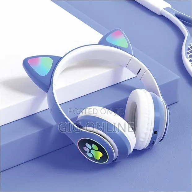 Cat Ear Wireless Headphones · Photo 2