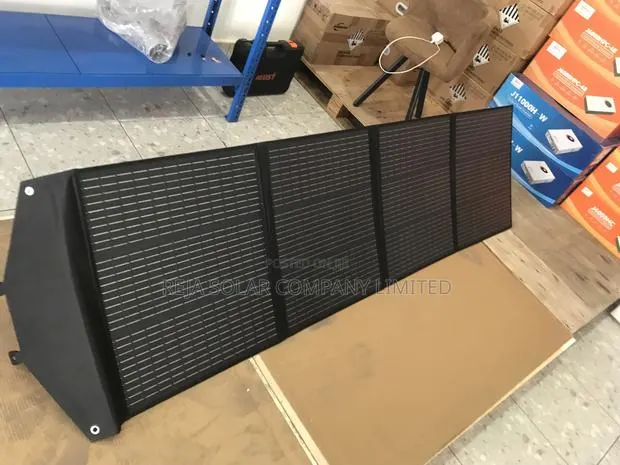 100w Foldable Solar Panels Available · Photo 1