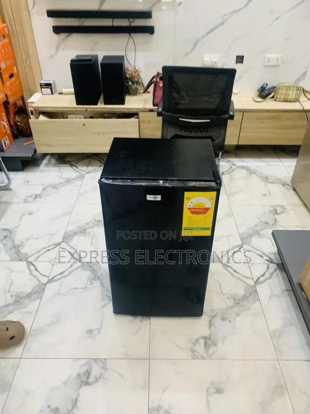 Ultra Modern Sleek Single Door Fridge Nasf1-110fl · Photo 1