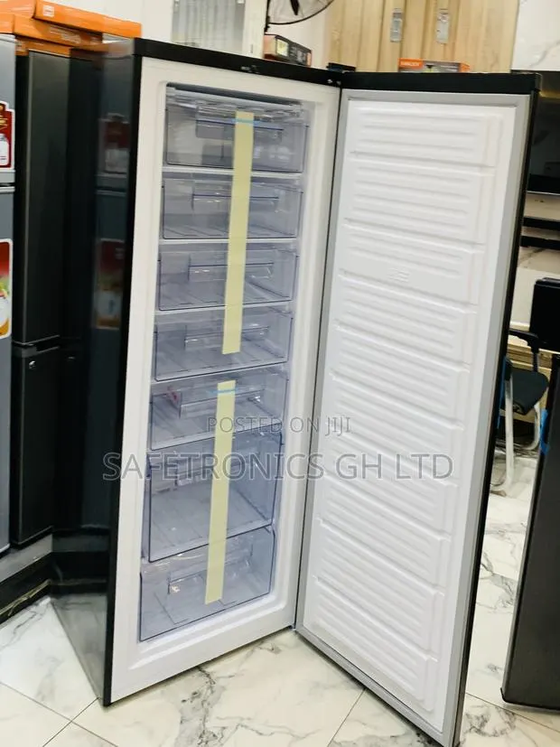 Just Order Puf-370 Upright Freezer 215 Liters Pearl · Photo 1