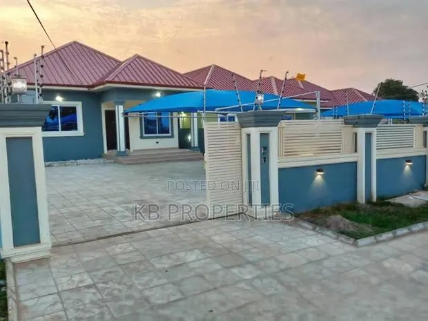 3bdrm House in Kb Properties, Spintex for rent · Photo 1