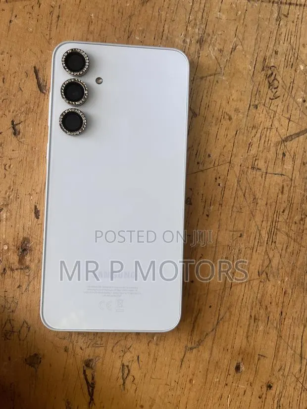 Samsung Galaxy A35 128 GB Silver · Photo 1