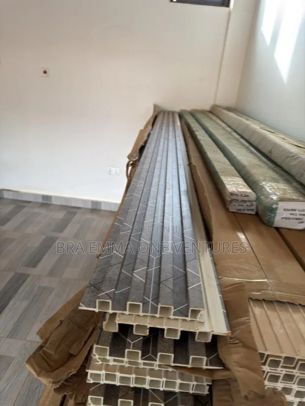 Modern WPC PVC Fluted Wall P · Photo 1