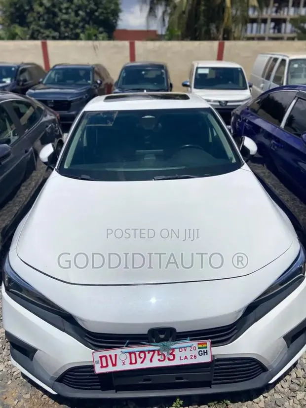 Honda Civic 2022 White · Photo 1