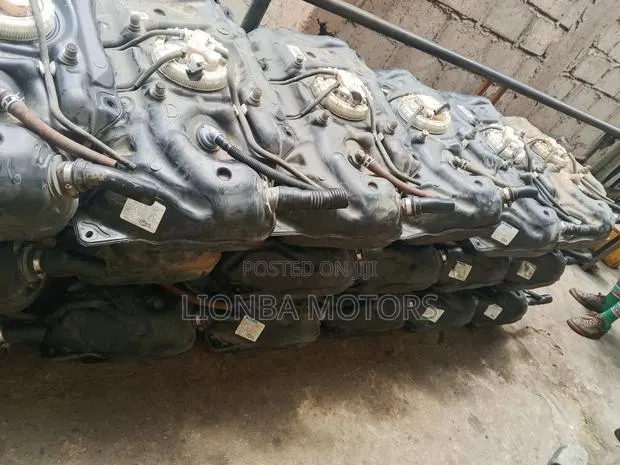 Toyota Vitz 2012 Fuel Tank · Photo 1