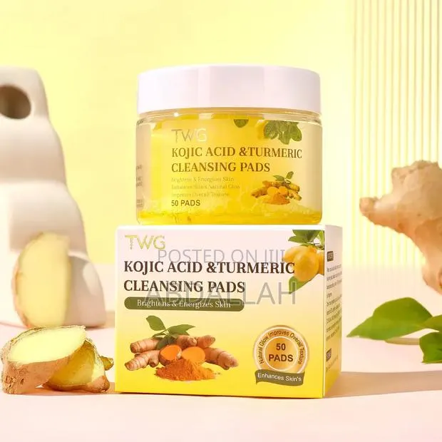 TWG Kojic Acid Turmeric Cleansing Pads · Photo 1