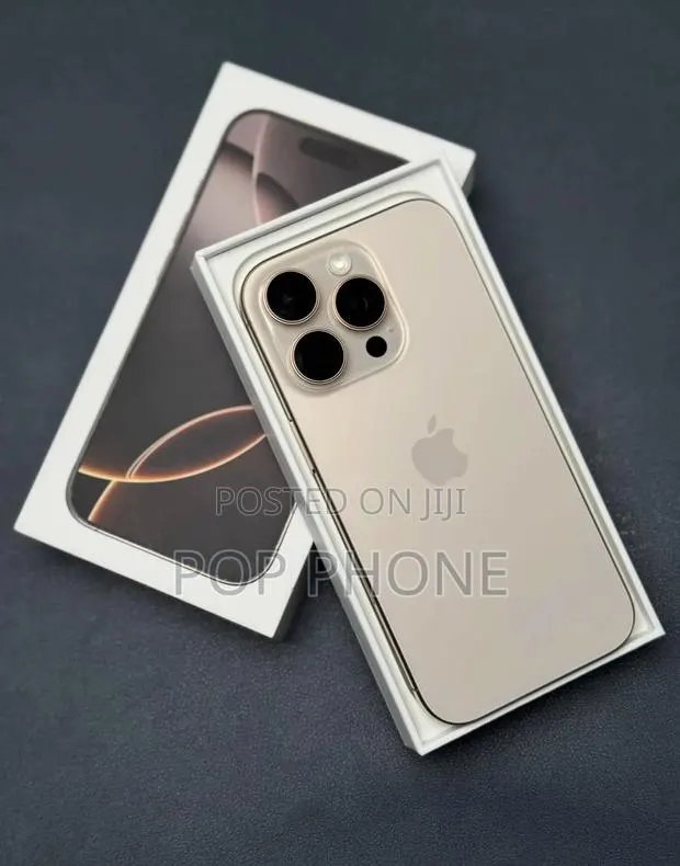 Apple iPhone 16 Pro Max 256 GB Gold · Photo 1