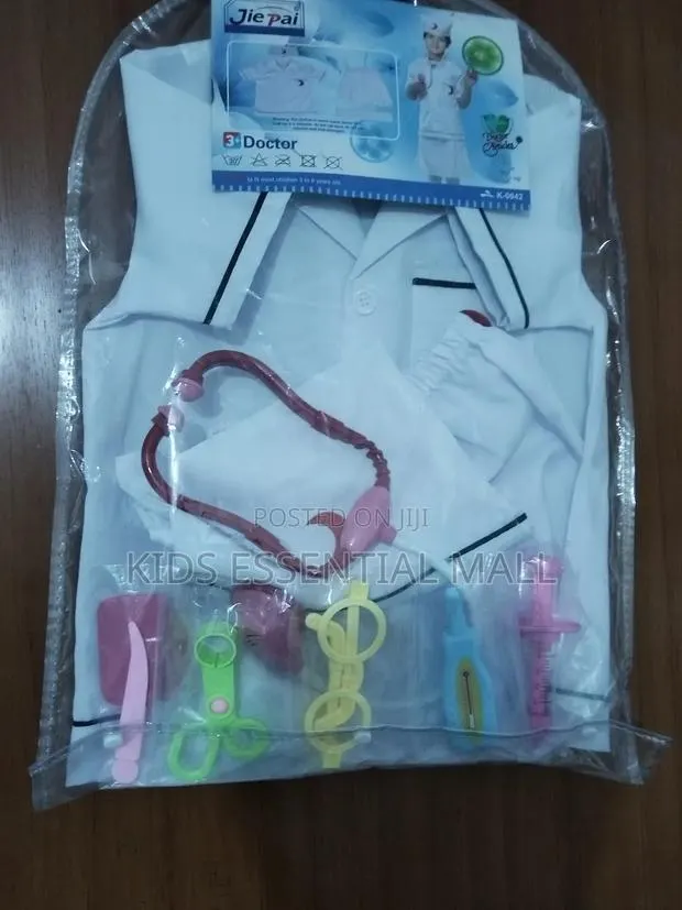 Girl Doctor Career Costume for Kids · Photo 2