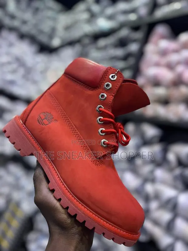 Timberland Solid Red Color · Photo 1