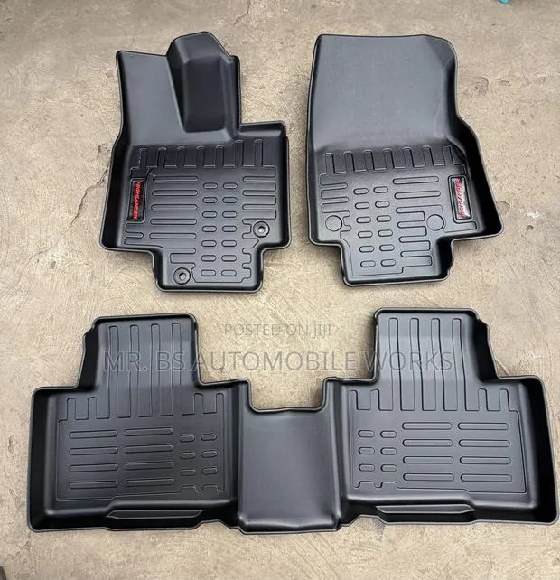 Toyota Highlander 3d Floor Mat · Photo 1
