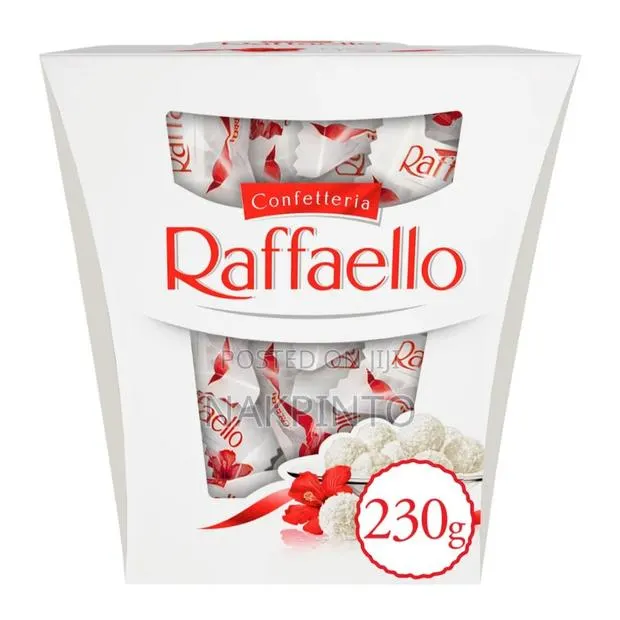 Ferrero Raffaello Coconut and Almond Pralines Gift Box · Photo 1