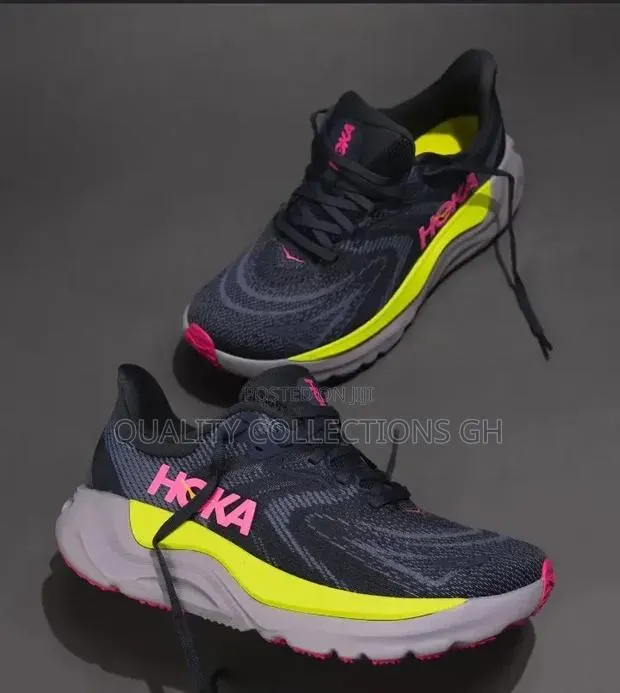Hoka Arahi 8 · Photo 1