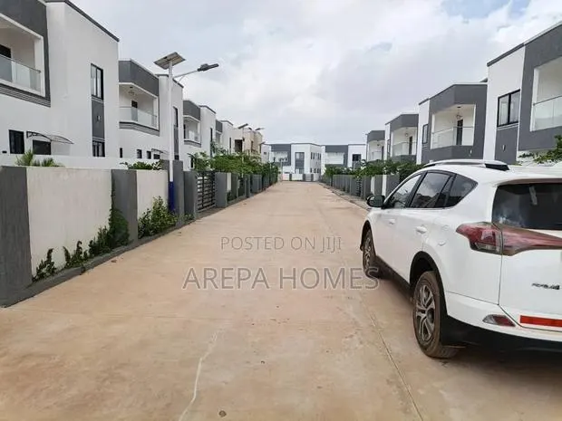 4bdrm Townhouse / Terrace in Arepa Homes, Ghana Flag for rent · Photo 1