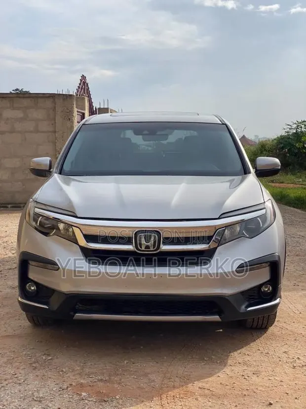 Honda Pilot 2019 Silver · Photo 1