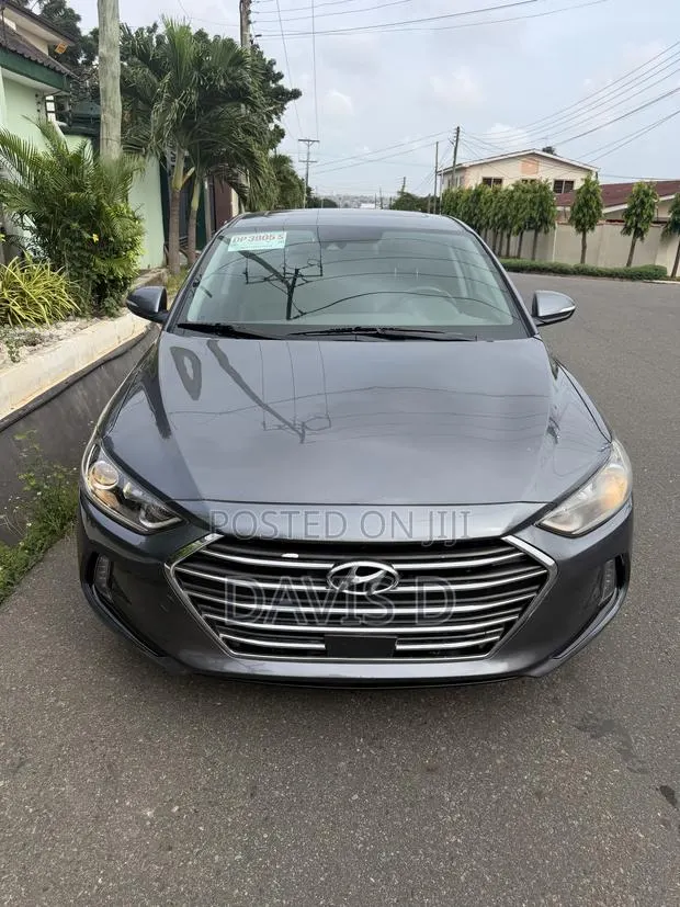 Hyundai Elantra 2018 Gray · Photo 1