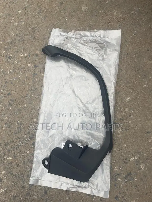 Honda Accord 2018 2019 2020 Back Bumper Exhaust Mouth Moulding · Photo 1