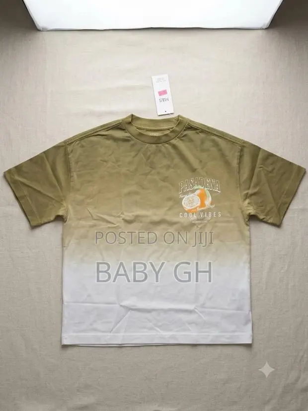 Boys M S Two Tone Top · Photo 1