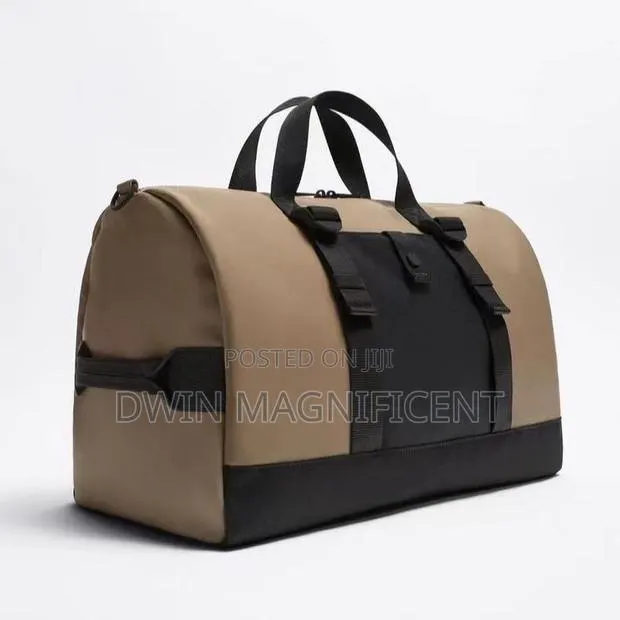 Zara Traveling Bag · Photo 1