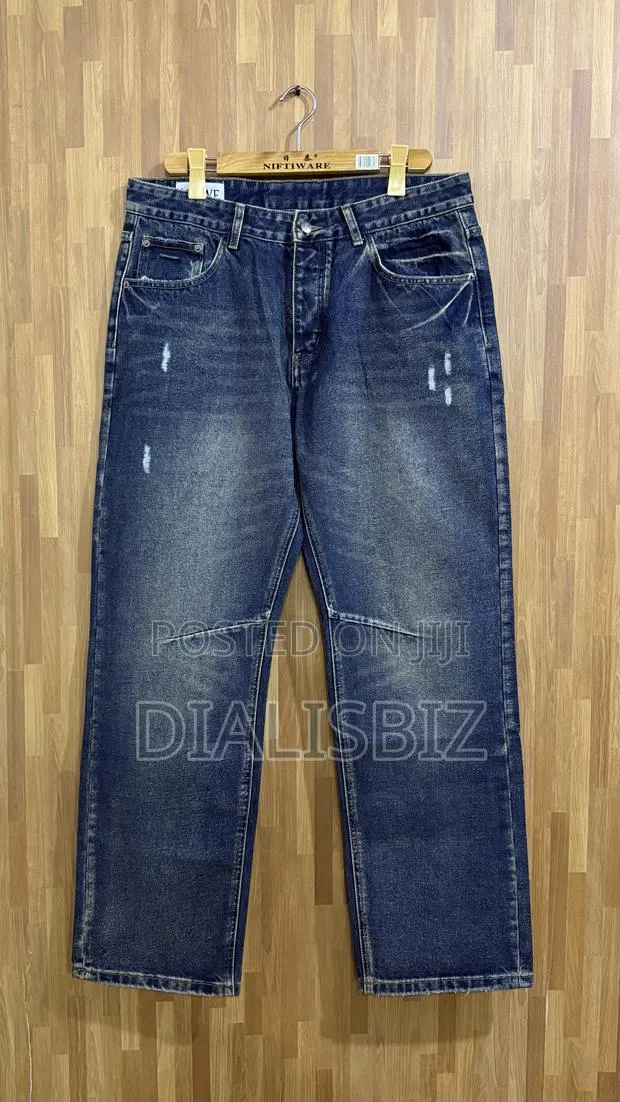High Quality Baggy Jeans · Photo 1