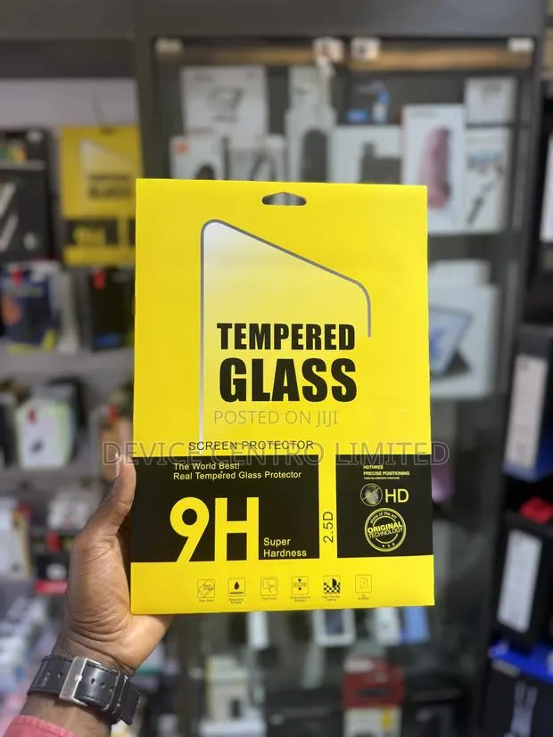 Apple iPad Pro 11 Inches Glass Protector · Photo 1