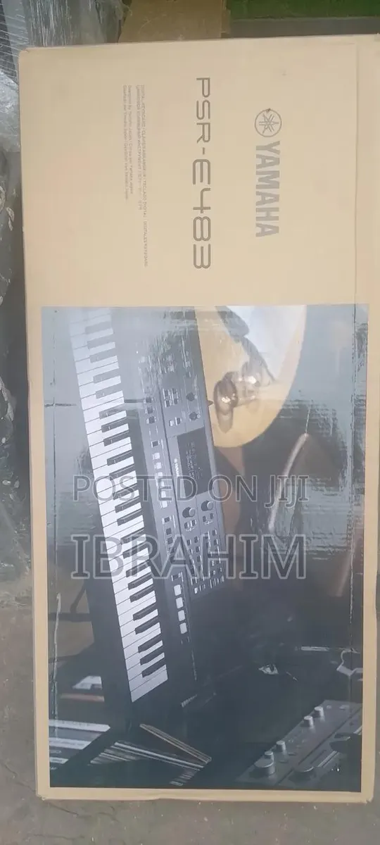 483 Yamaha Keyboard · Photo 1