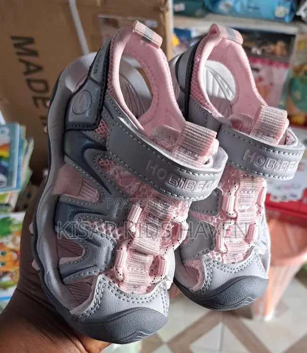 Quality Girl Sandals 2 Years · Photo 1