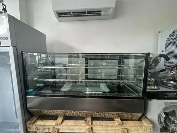 Commercial Tabletop Cake Chiller 90cm · Photo 1