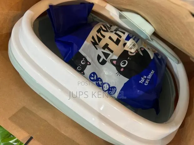 Cat Litter Box, Litter Sand and Scoop · Photo 1