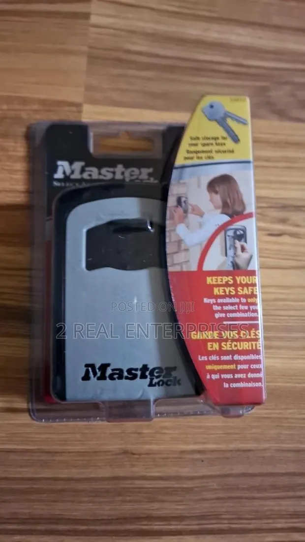Master Lock 5400d Set Your Own Combination Portable Lock Box · Photo 1